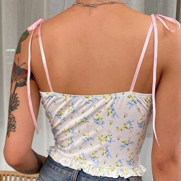 FREE W/ BUNDLE📍 Floral Ribbon Top - Picture 4 of 4